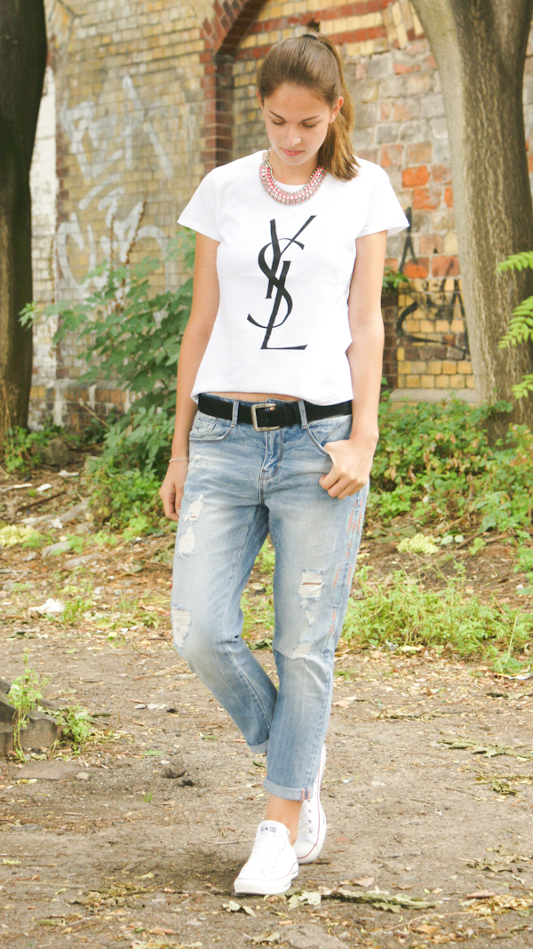 Entdecken 69+ white boyfriend jeans outfit am besten - jtcvietnam.edu.vn