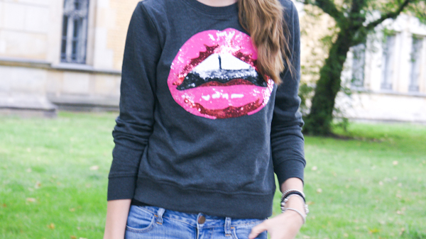 glitzernde Lippen Pullover