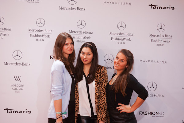 Jacky mit Tamara und Vanessa von Maranessa