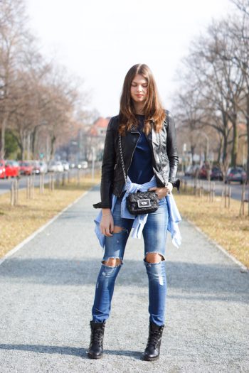 Um die Hüfte gebunden