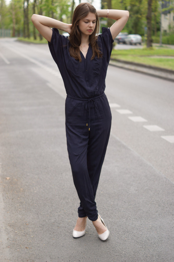 How to wear a jumpsuit