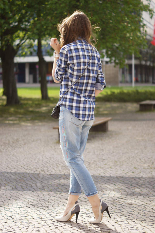 Boyfriend Jeans mit Aztek Aufdruck