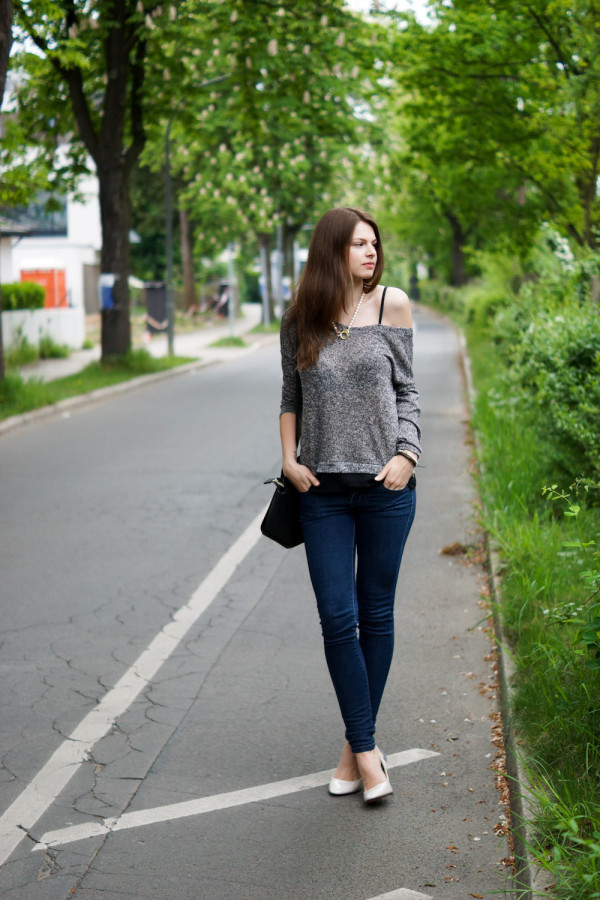 off shoulder shirt