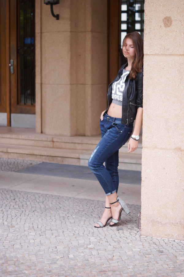 Styling The Blush Midi Skirt + Black Crop Top