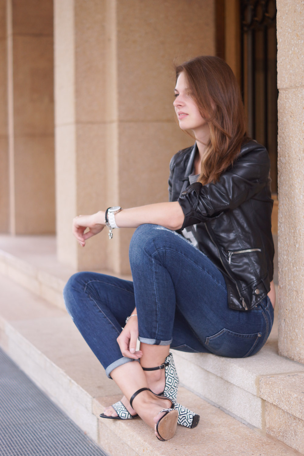 crop top boyfriend jeans