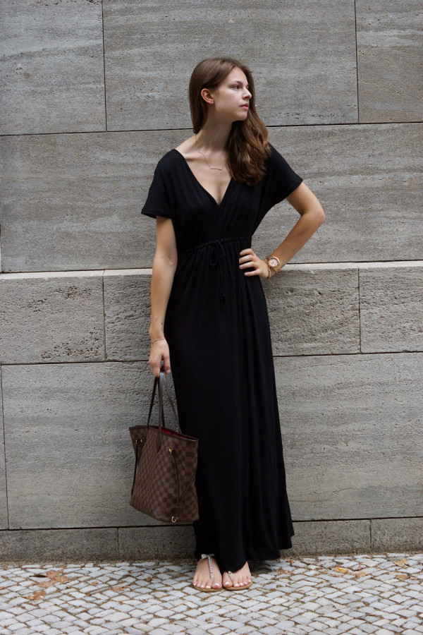 Black Maxidress