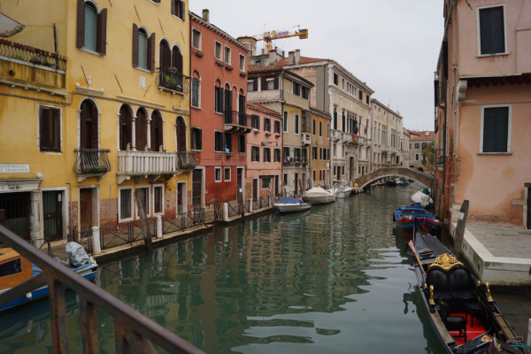 bunte Häuser in Venedig