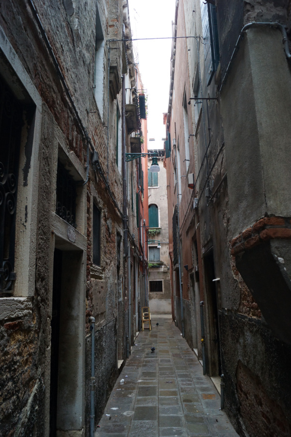 narrow alley in Venice