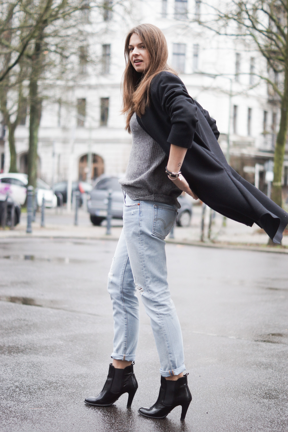 Wie trägt man Boyfriend Jeans