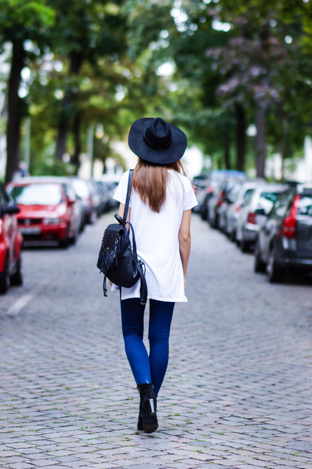 Backpack with fringes