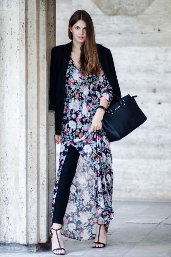 Kleid über Jeans