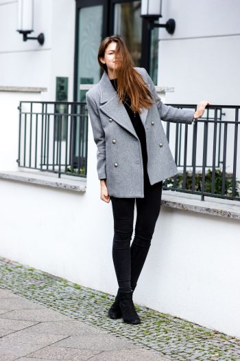 Der perfekte graue Mantel