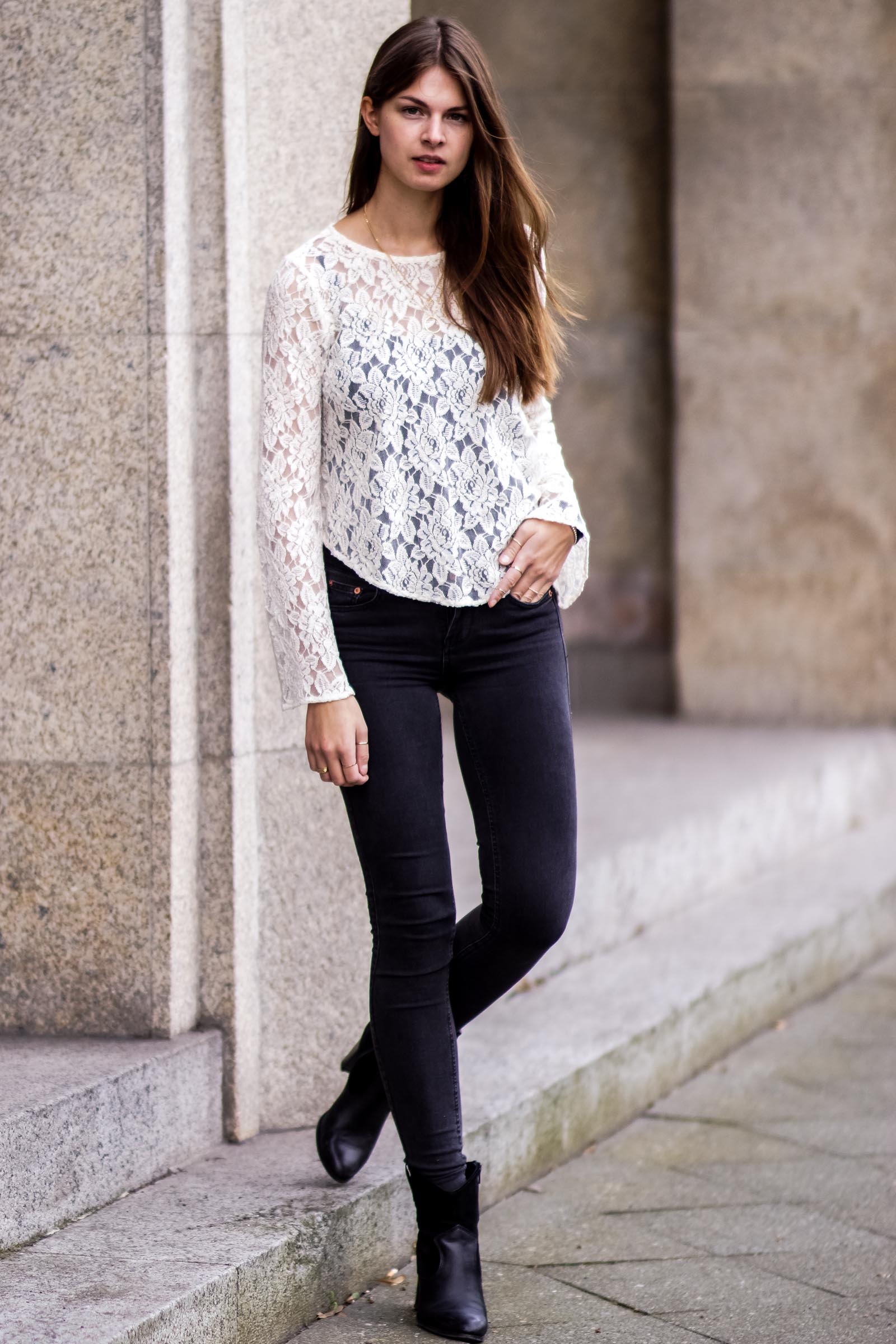 Shirt aus weißer Spitze