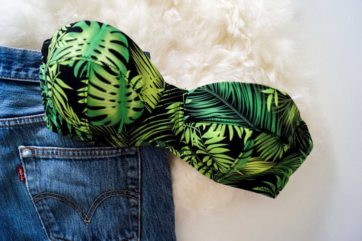 Bikini Top with leaves print