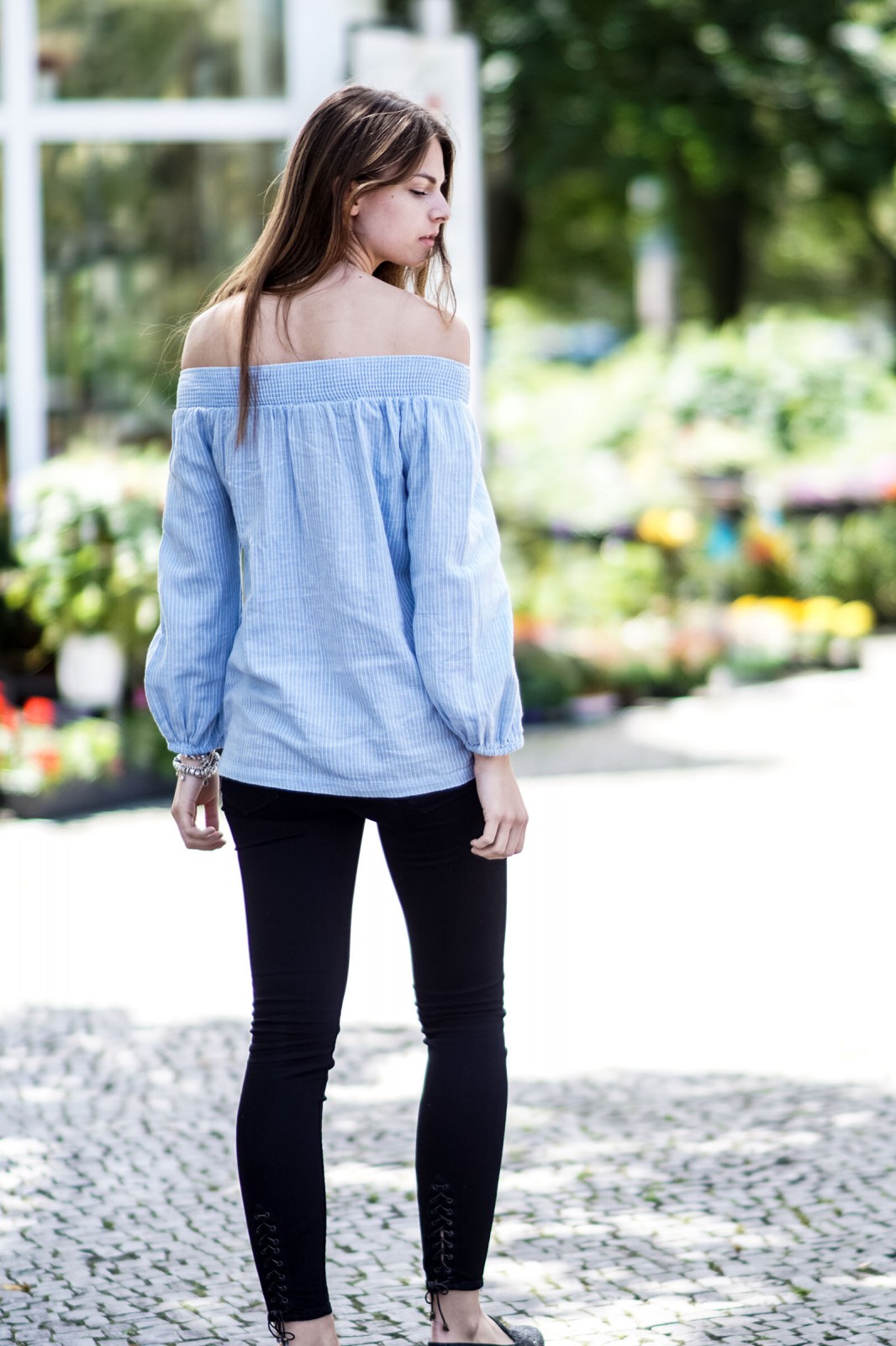 Off-the-shoulder Shirt