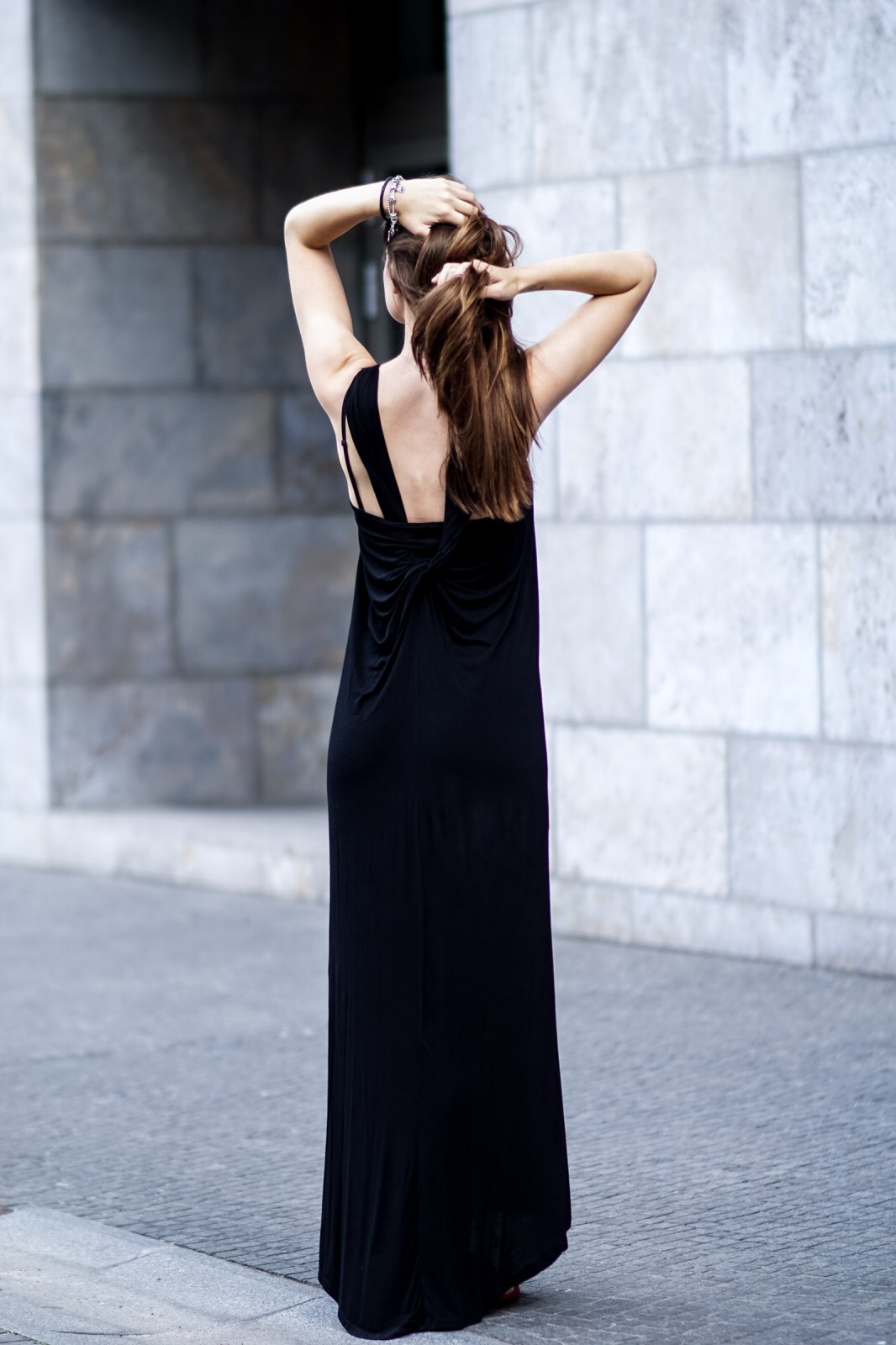 How to wear a maxi dress