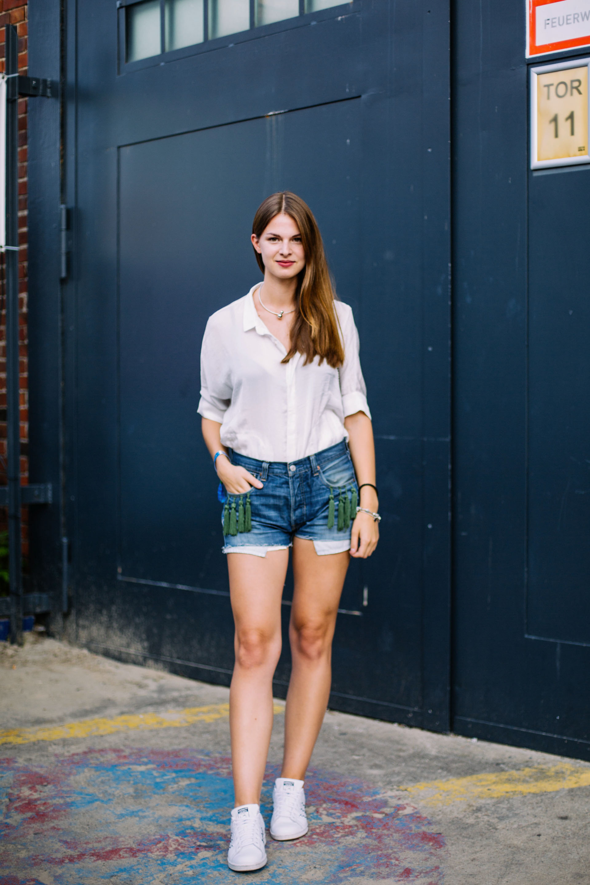 jean shorts white shirt