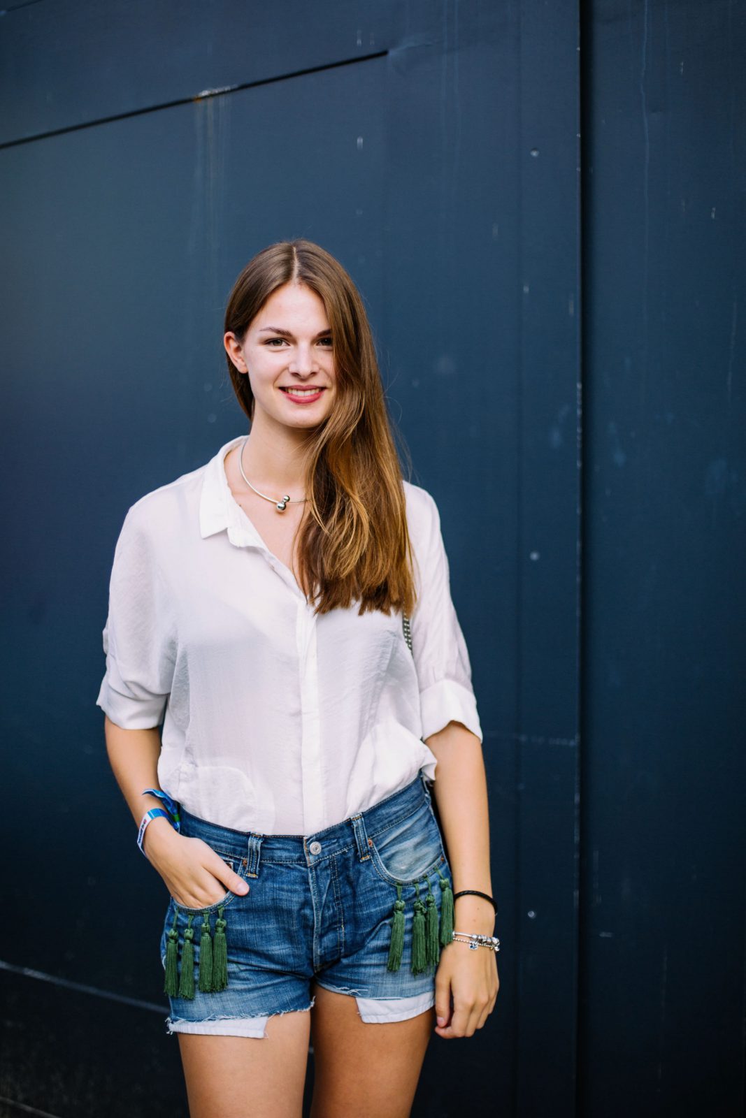 jean shorts white shirt