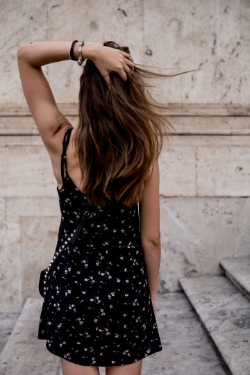 How to wear a floral dress