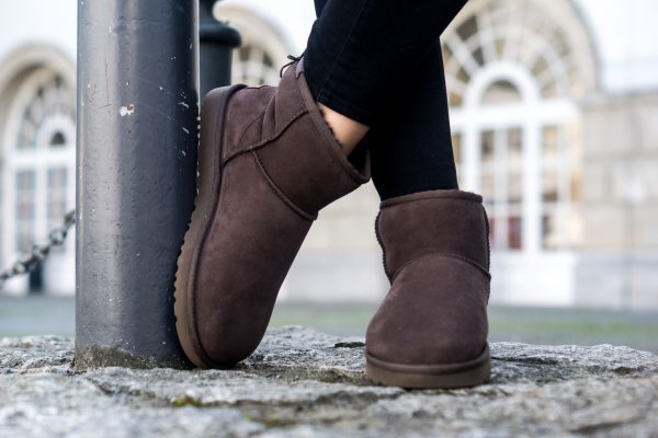 chocolate brown mini uggs