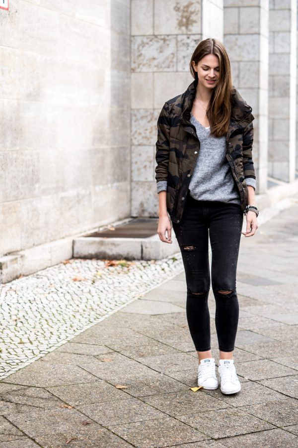 The Whatever Camouflage Bomber || How to wear a bomber jacket