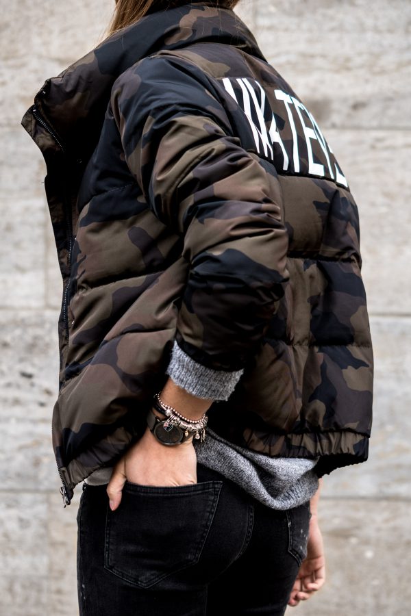 The Whatever Camouflage Bomber || How to wear a bomber jacket