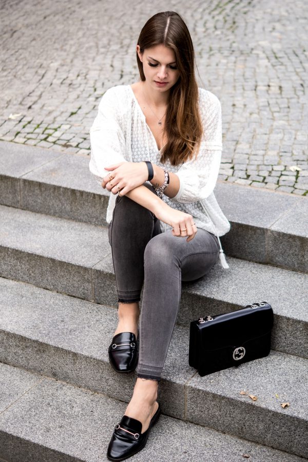 Grey Pants, White Shirt and Mule Sandals || Autumn Outfit 2016