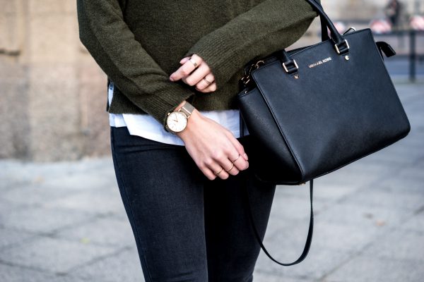 Green Sweater & Golden Jewellery || Autumn Outfit 2016