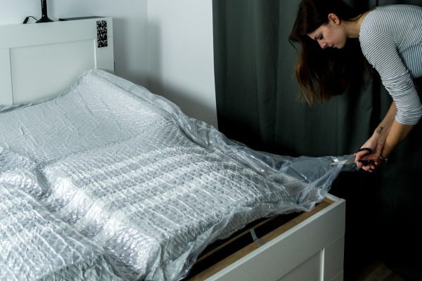 Leesa mattress set up