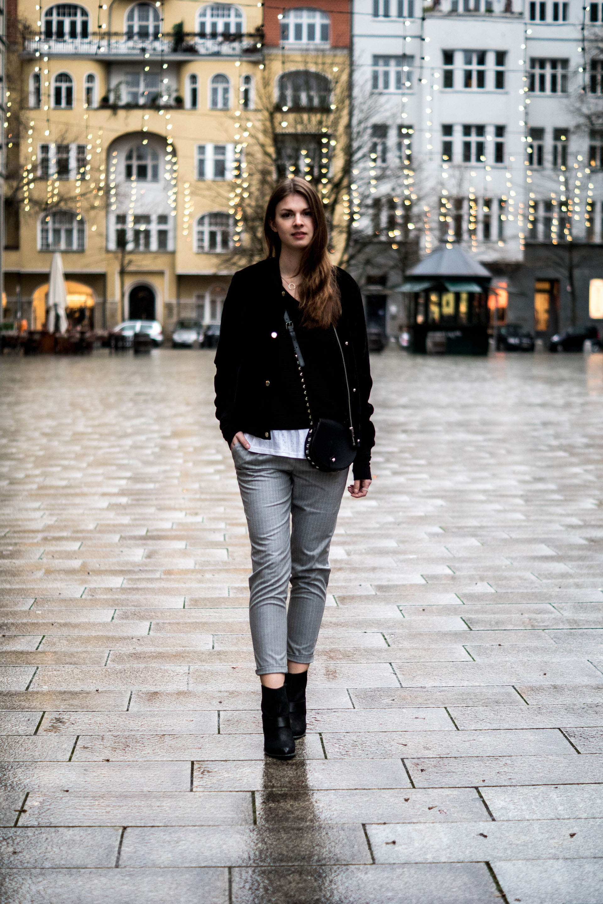 How to store icicle christmas lights tangle free Casual Office Outfit and a sea of lights || What to wear at the office