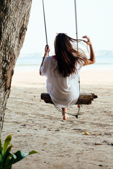 beach swing Sri Lanka