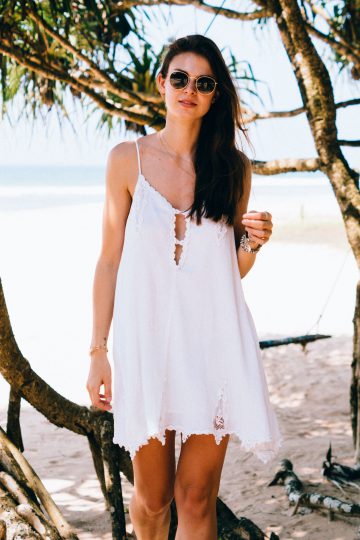 Ocean Breeze in Sri Lanka and the perfect white dress