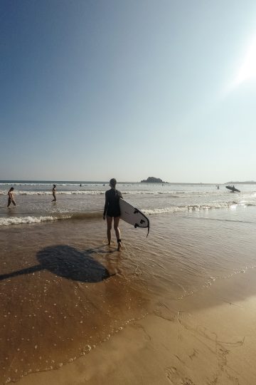 Surfing in Sri Lanka