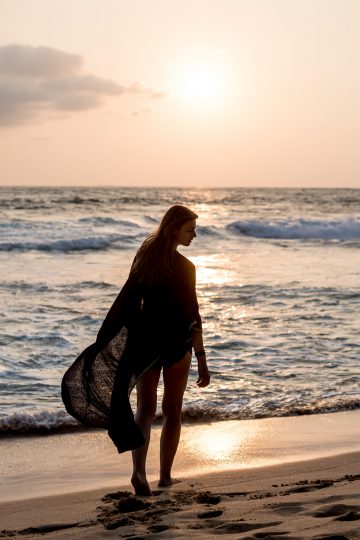 all black beach outfit