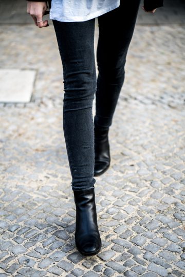 How to wear black Boots