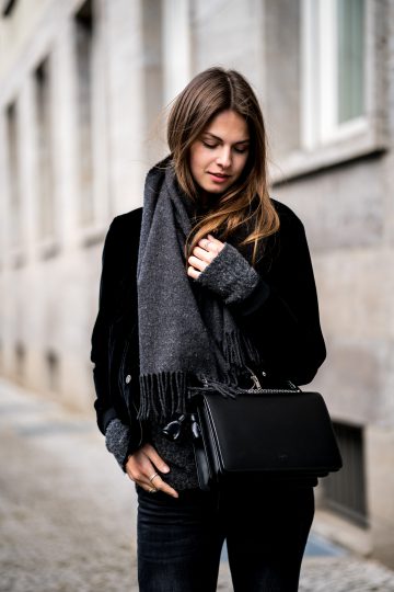 grey scarf Gina Tricot