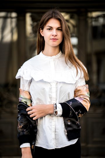 Shirt with ruffles
