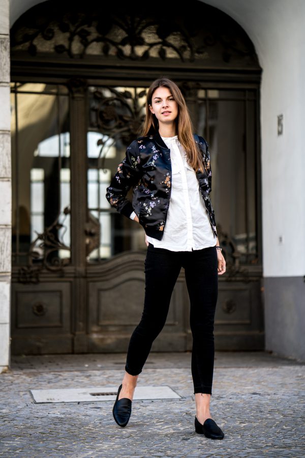how to wear a white Shirt