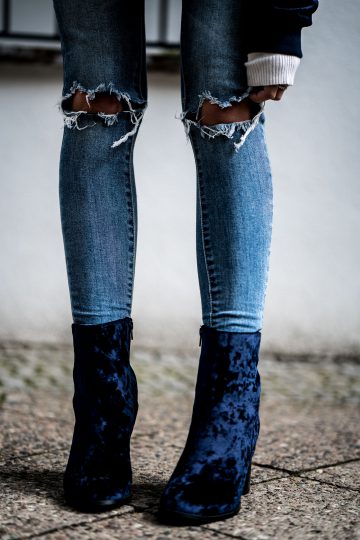 how to wear blue Boots
