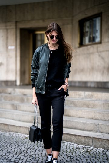 how to wear a bomber jacket