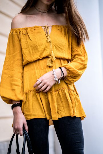 how to wear yellow