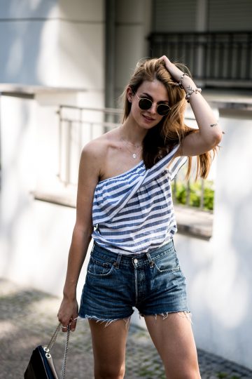 how to wear denim shorts