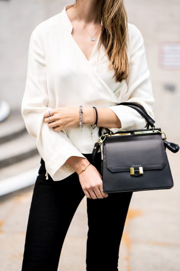 How to wear a white blouse