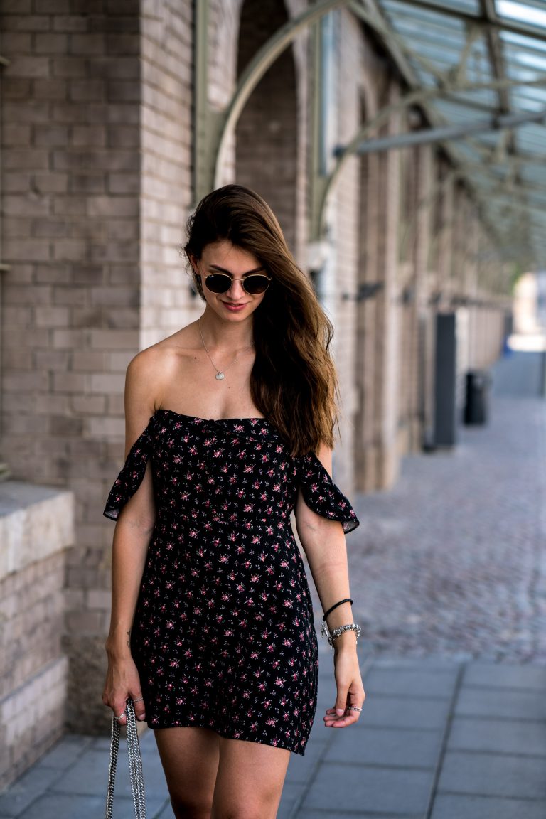 Floral Summer Dress combined with Black Sneakers