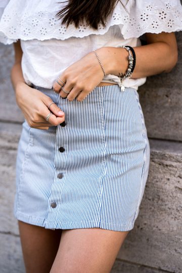 how to wear a denim skirt