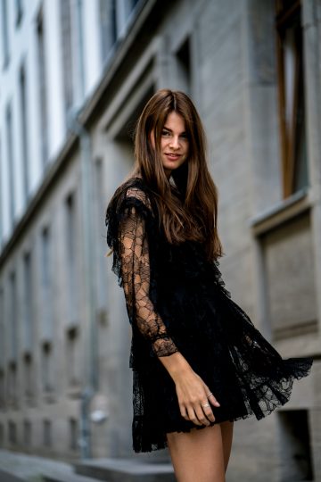 how to wear a lace dress