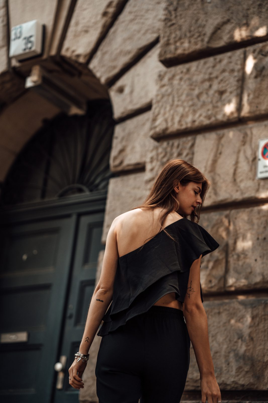 One shoulder blazer