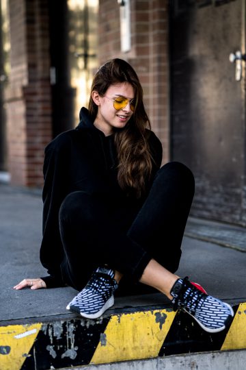 black-white Sneakers