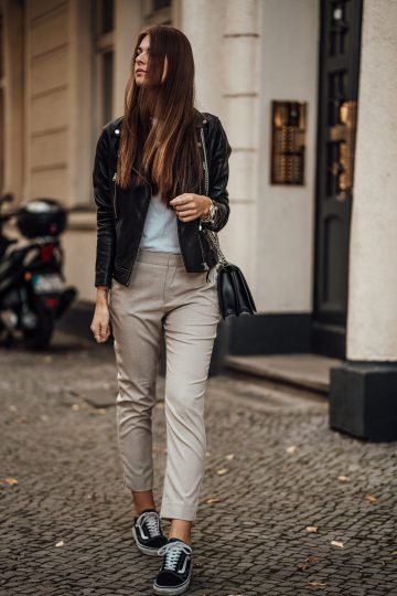 beige suit pants from Zara