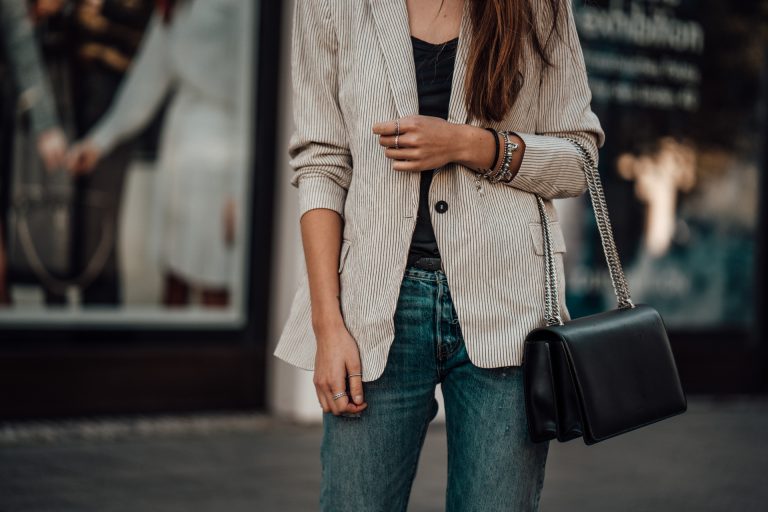 Wie Trägt Man Boyfriend Jeans Im Winter